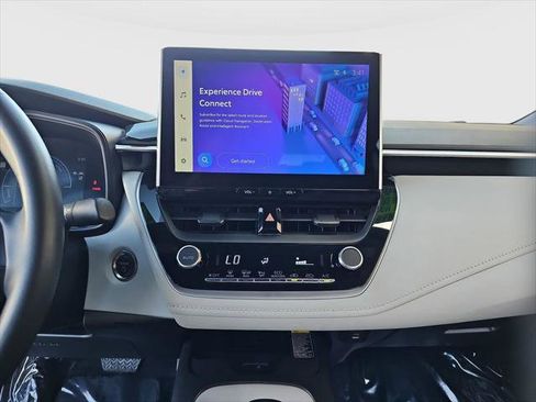 Certified 2025 Toyota Corolla SE w/ SE Premium Package FWD image 14