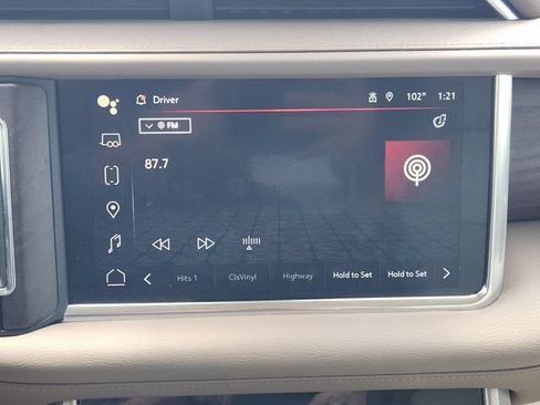 Used 2024 GMC Yukon Denali AWD/4WD image 14