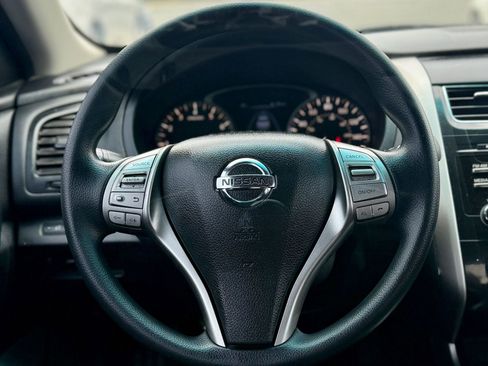 Used 2015 Nissan Altima 2.5 S w/ Power Driver Seat Package image 16