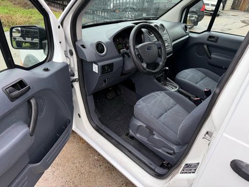 Used 2013 Ford Transit Connect XLT image 12