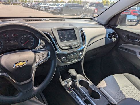 Used 2022 Chevrolet Equinox LS w/ LPO, Floor Liner Package AWD/4WD image 20