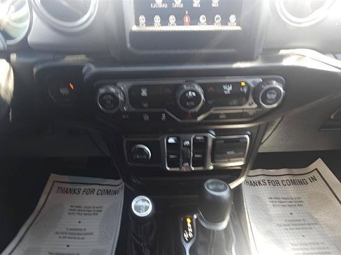 Used 2021 Jeep Wrangler Unlimited Sahara AWD/4WD image 16