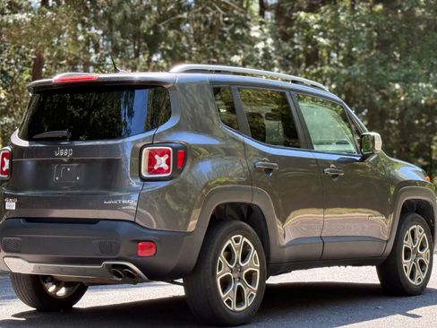 Used 2017 Jeep Renegade Limited AWD/4WD image 5