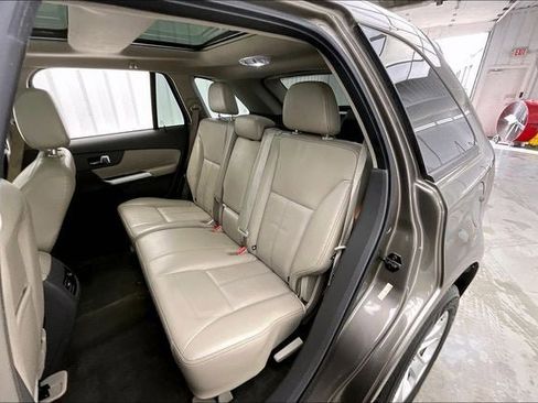 Used 2013 Ford Edge SEL image 20