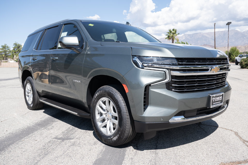 Used 2024 Chevrolet Tahoe LT RWD image 1