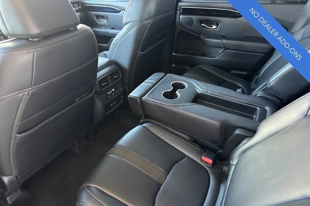 Certified 2023 Honda Pilot Touring image 13