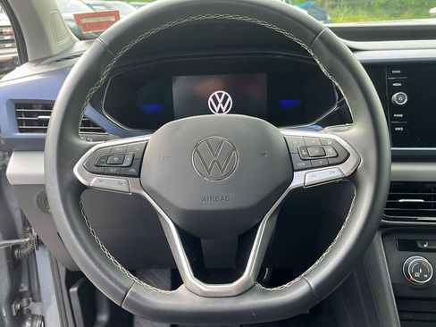 Used 2022 Volkswagen Taos SE AWD/4WD image 14