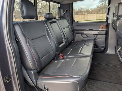 Used 2021 Ford F150 Lariat w/ Tow Technology Package image 28