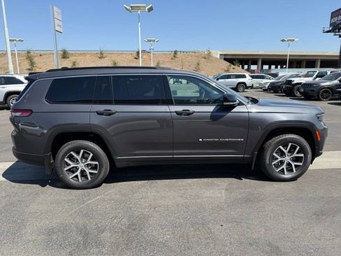New 2025 Jeep Grand Cherokee L Limited w/ Trailer Tow Package image 7