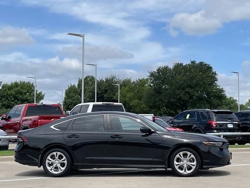 Used 2023 Honda Accord LX image 3