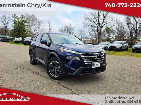 Used 2024 Nissan Rogue SV FWD image 1