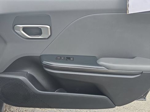 Used 2025 Kia K4 FWD image 16