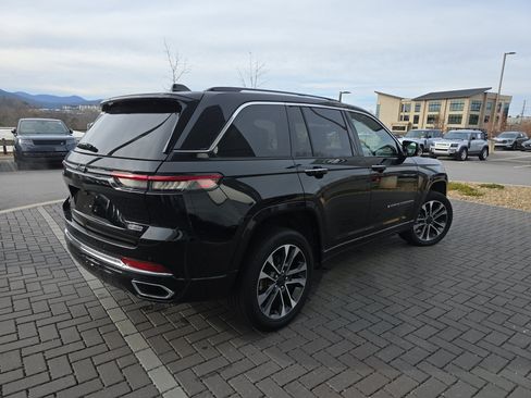 Used 2022 Jeep Grand Cherokee Overland image 5