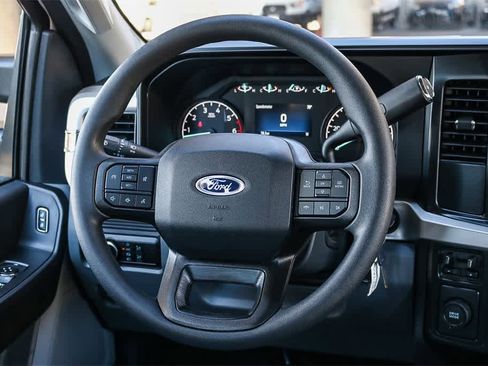 New 2026 Ford F250 XL w/ XL Chrome Package image 23