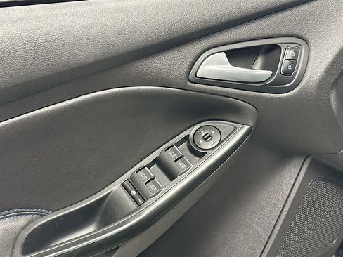 Used 2016 Ford Focus RS image 19