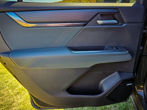 Certified 2024 GMC Acadia AT4 w/ LPO, Floor Liner Package image 31