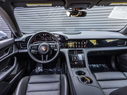 Certified 2024 Porsche Taycan RWD image 11