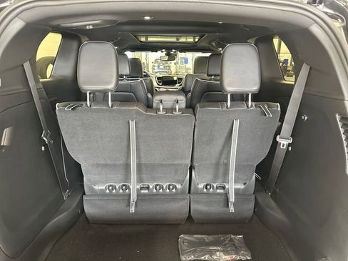 New 2026 Chrysler Pacifica Limited w/ S Appearance Package FWD image 19