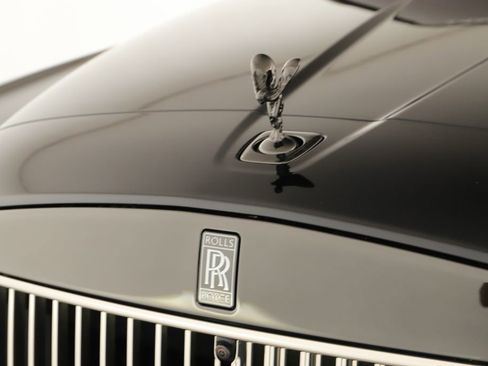 Used 2025 Rolls-Royce Cullinan Black Badge AWD/4WD image 44