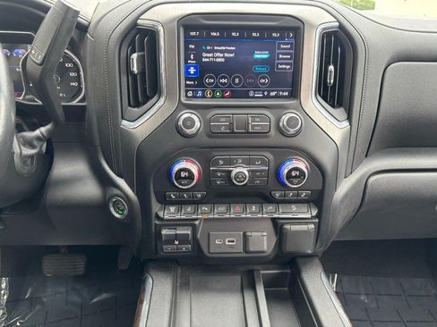Used 2021 GMC Sierra 2500 Denali w/ Denali Ultimate Package AWD/4WD image 16