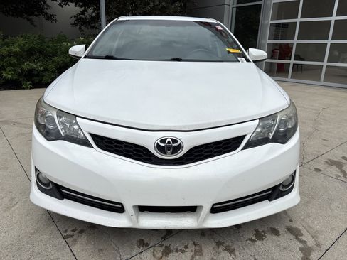 Used 2012 Toyota Camry SE FWD image 5