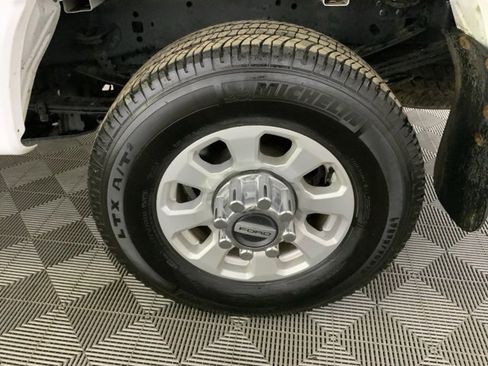 Used 2023 Ford F250 XLT image 11