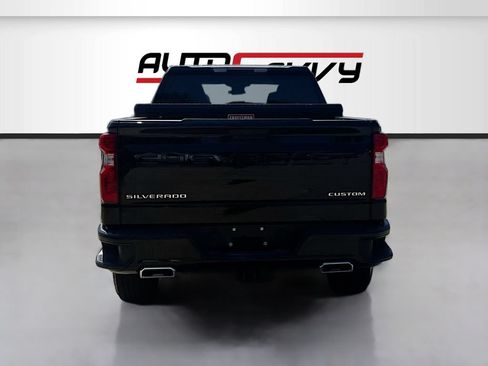 Used 2024 Chevrolet Silverado 1500 Custom Trail Boss AWD/4WD image 6