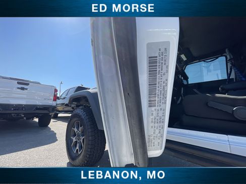 Used 2018 Jeep Wrangler Sport AWD/4WD image 27