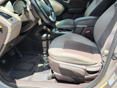 Used 2012 Hyundai Tucson GLS image 9