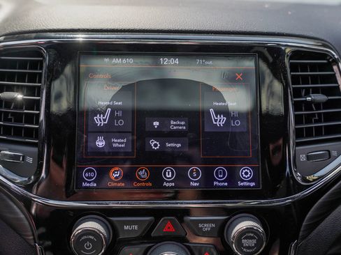 Used 2020 Jeep Grand Cherokee Altitude AWD/4WD image 20