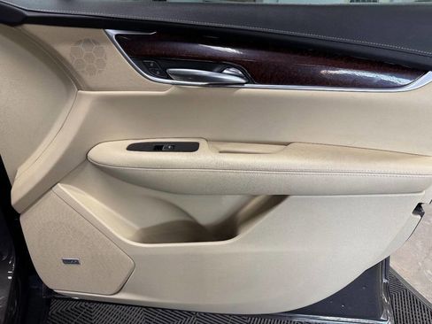 Used 2019 Cadillac XT5 Luxury FWD image 59