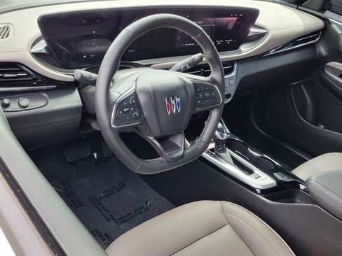 Used 2025 Buick Envista Avenir image 5