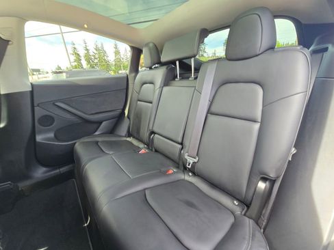 Used 2020 Tesla Model Y Long Range AWD/4WD image 20