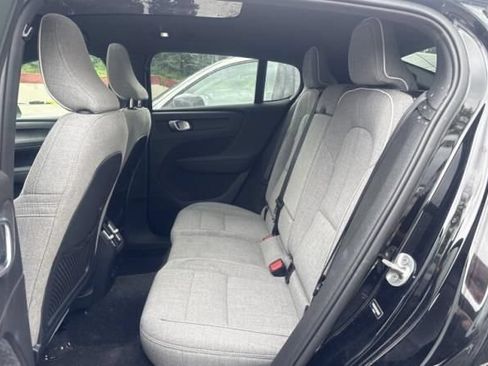 Used 2023 Volvo C40 P8 Recharge Ultimate AWD/4WD image 6
