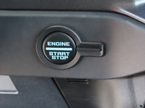 New 2025 Ford Bronco 4-Door image 28