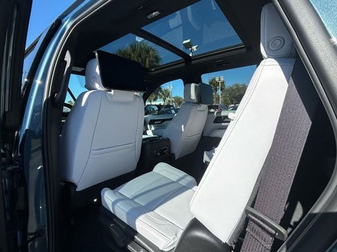 New 2026 Chevrolet Tahoe Premier AWD/4WD image 15