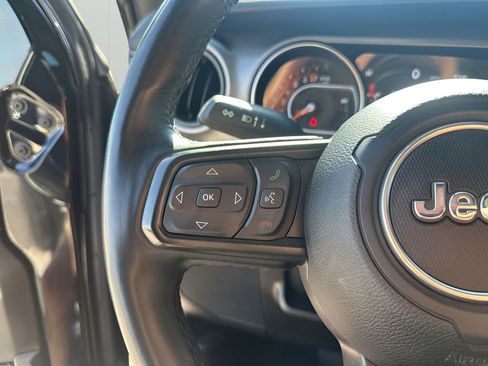 Used 2022 Jeep Gladiator Sport AWD/4WD image 34