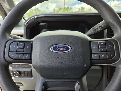 Used 2023 Ford F250 XLT w/ XLT Premium Package AWD/4WD image 24