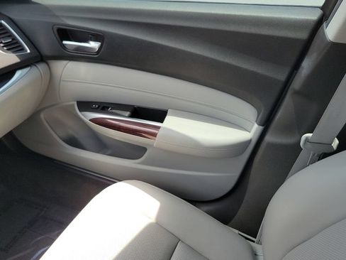 Used 2016 Acura TLX w/ Technology Package FWD image 13