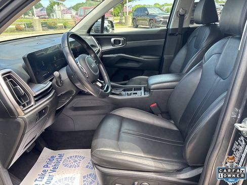 Used 2024 Kia Sorento S FWD image 56
