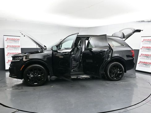 Used 2022 Kia Sorento SX image 48