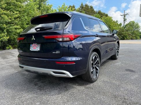 Used 2023 Mitsubishi Outlander SEL AWD/4WD image 15