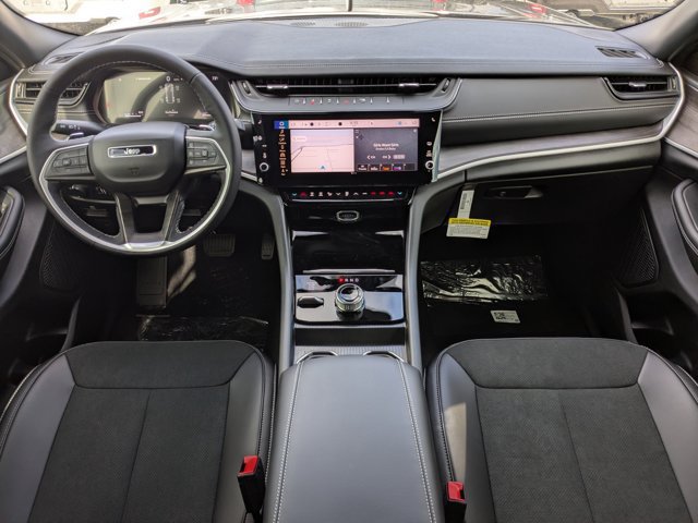 New 2026 Jeep Grand Cherokee Altitude AWD/4WD image 16