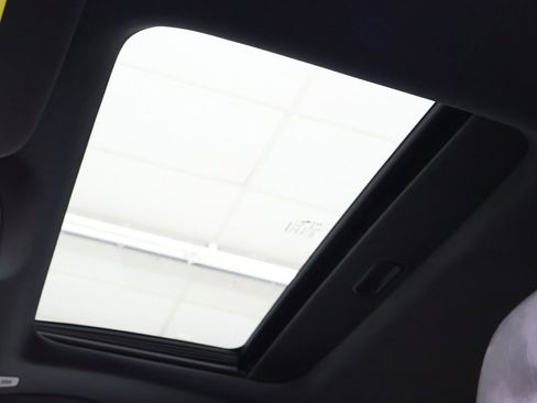 Used 2021 Jeep Grand Cherokee Limited X image 22