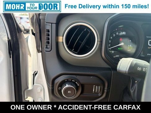 Used 2024 Jeep Wrangler High Altitude AWD/4WD image 17
