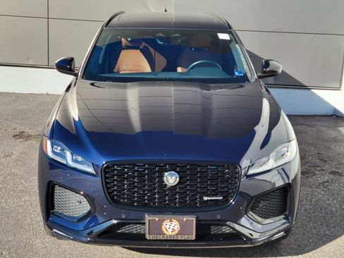 Used 2025 Jaguar F-PACE R-Dynamic S image 8