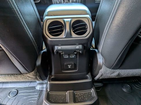 Used 2019 Jeep Wrangler Unlimited Sahara w/ Dual Top Group AWD/4WD image 14