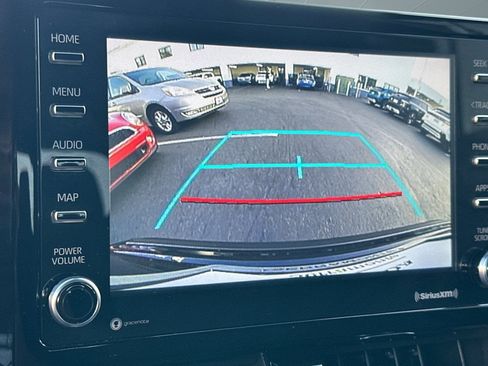 Used 2021 Toyota Corolla SE image 24