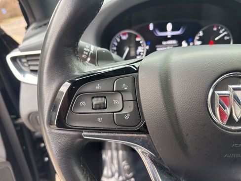 Used 2024 Buick Enclave Premium image 18