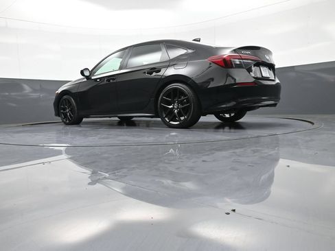 Certified 2025 Honda Civic Sport image 31